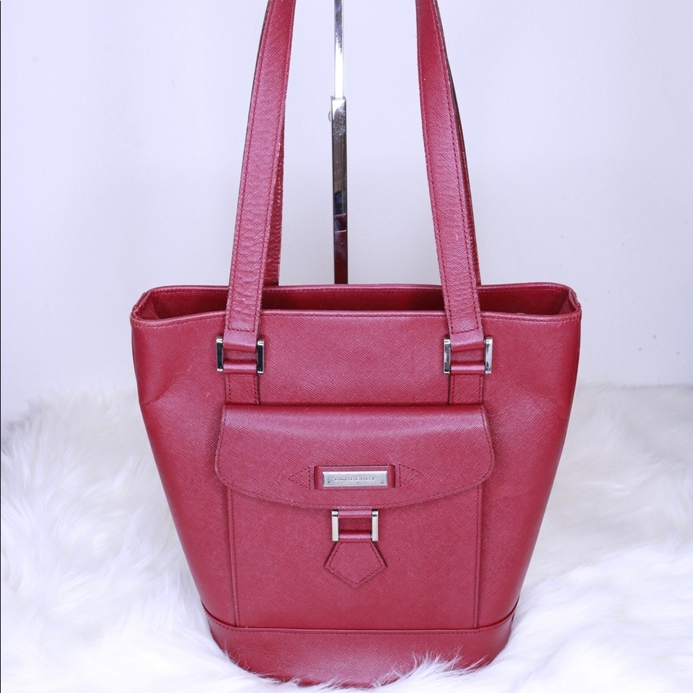 💢SOLD💢 Vintage Burberry Leather Shoulder Bag Red